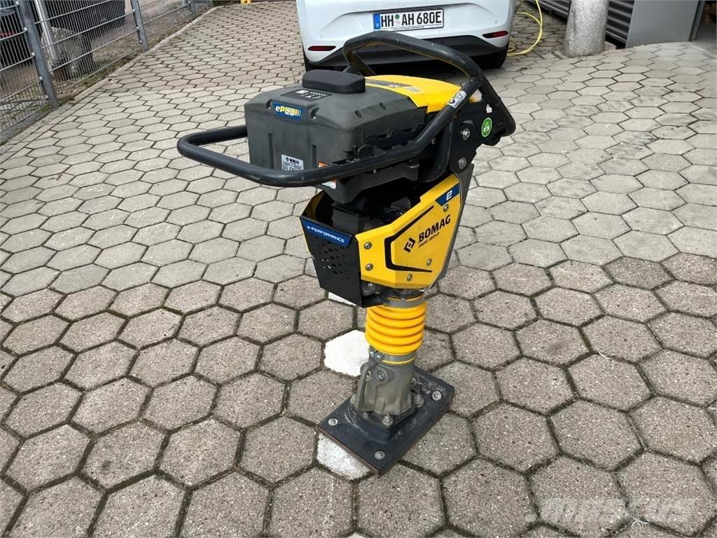 Bomag BT60E Уплътнители за плочи
