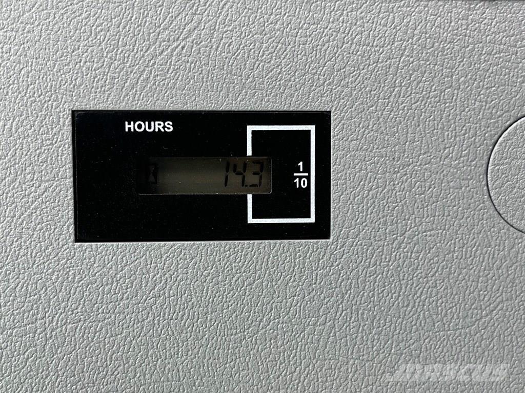 Hyundai HX 140 AL Верижен екскаватор