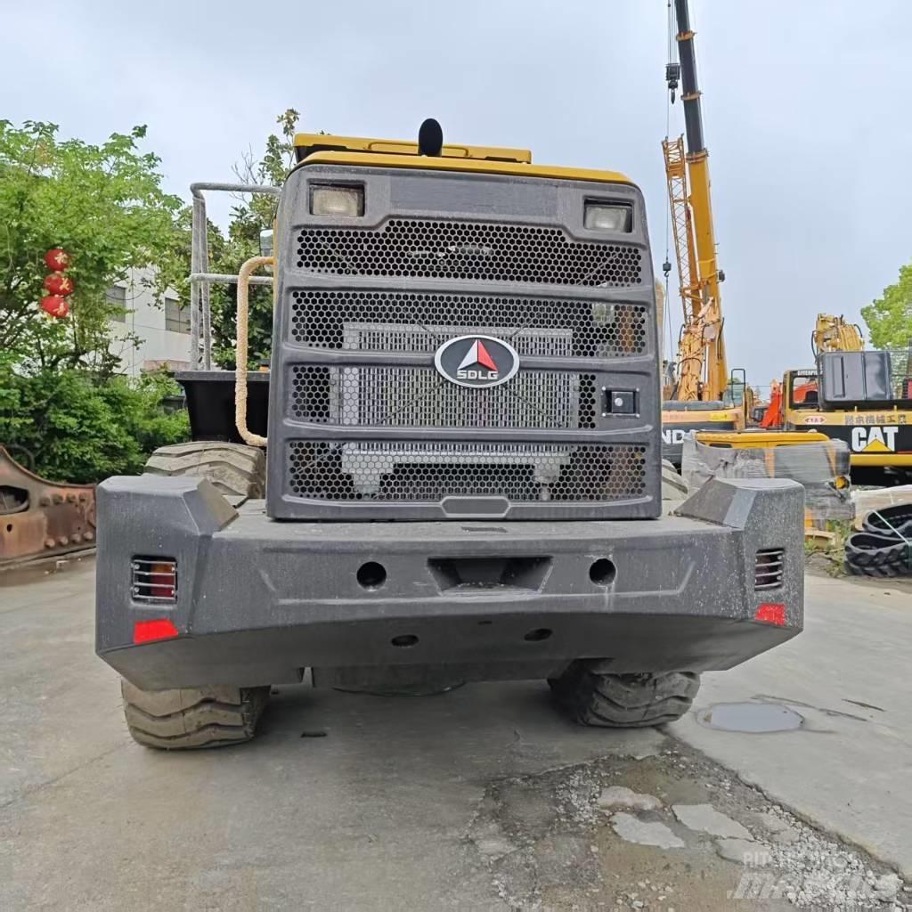 SDLG 958F Колесни товарачи