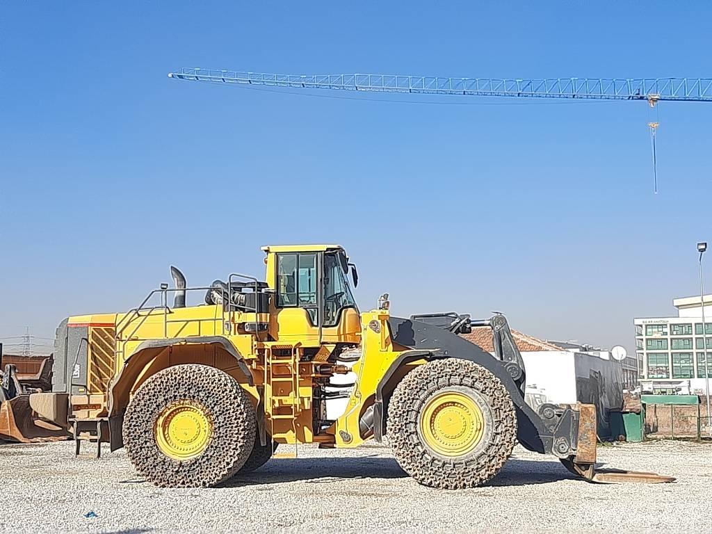 Volvo L 350 F Гуми