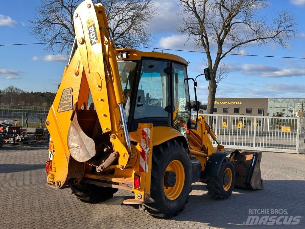JCB 3 CX Товарач със заден ексватор