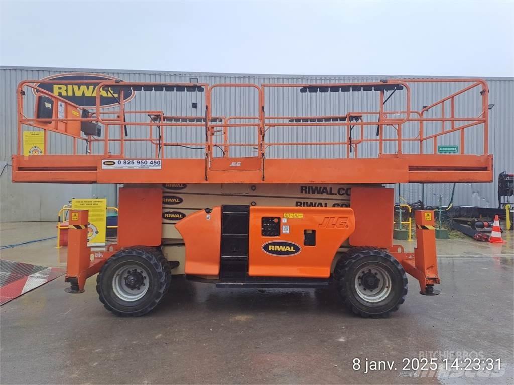 JLG 4394RT Ножични работни платформи