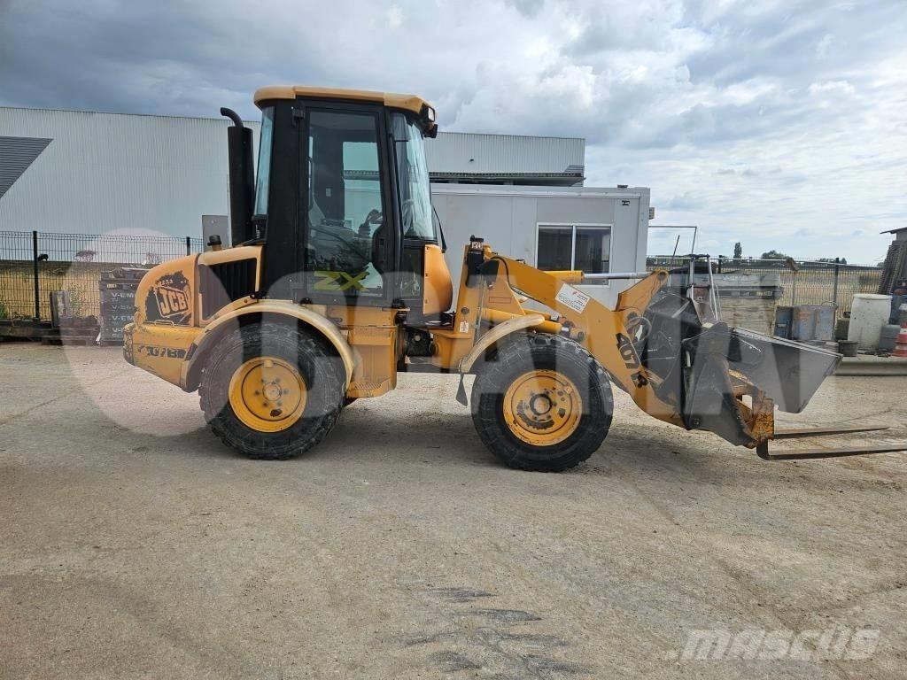 JCB 407 B Колесни товарачи