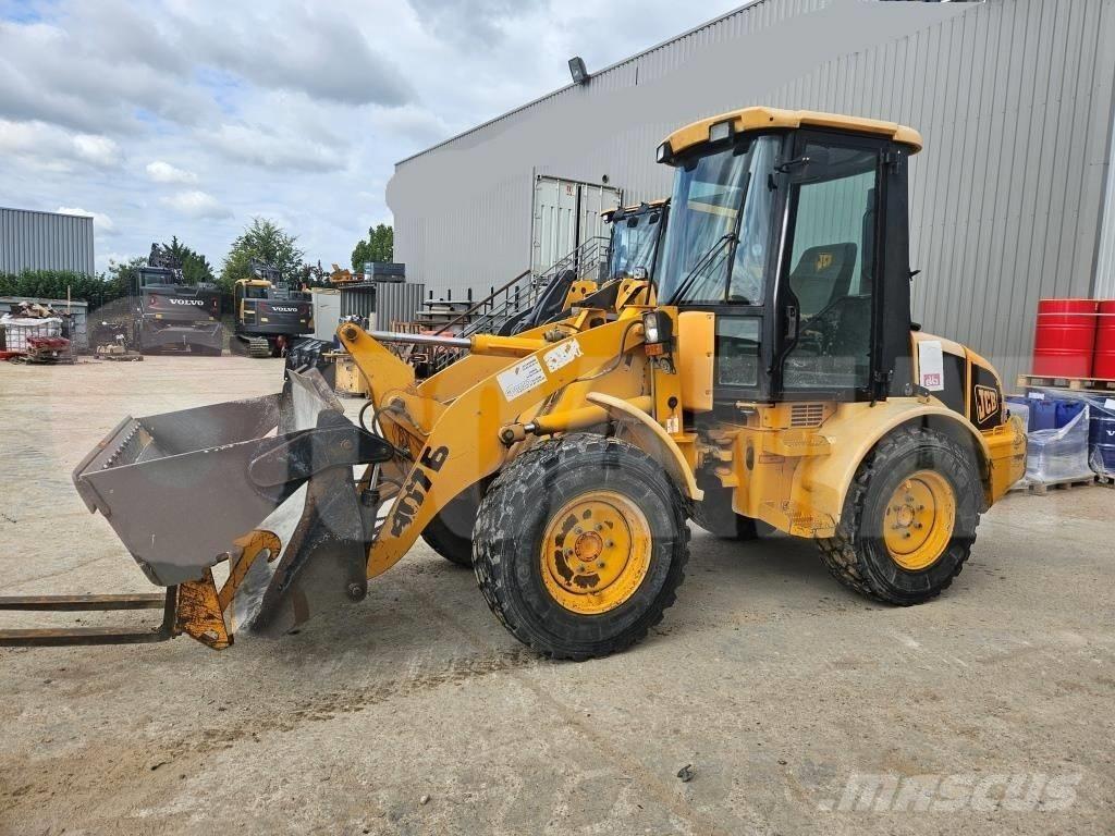 JCB 407 B Колесни товарачи