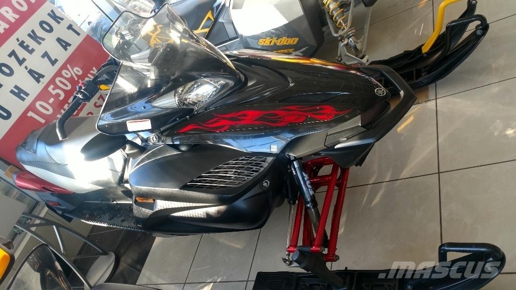 Yamaha Apex 1000 Сноумобили