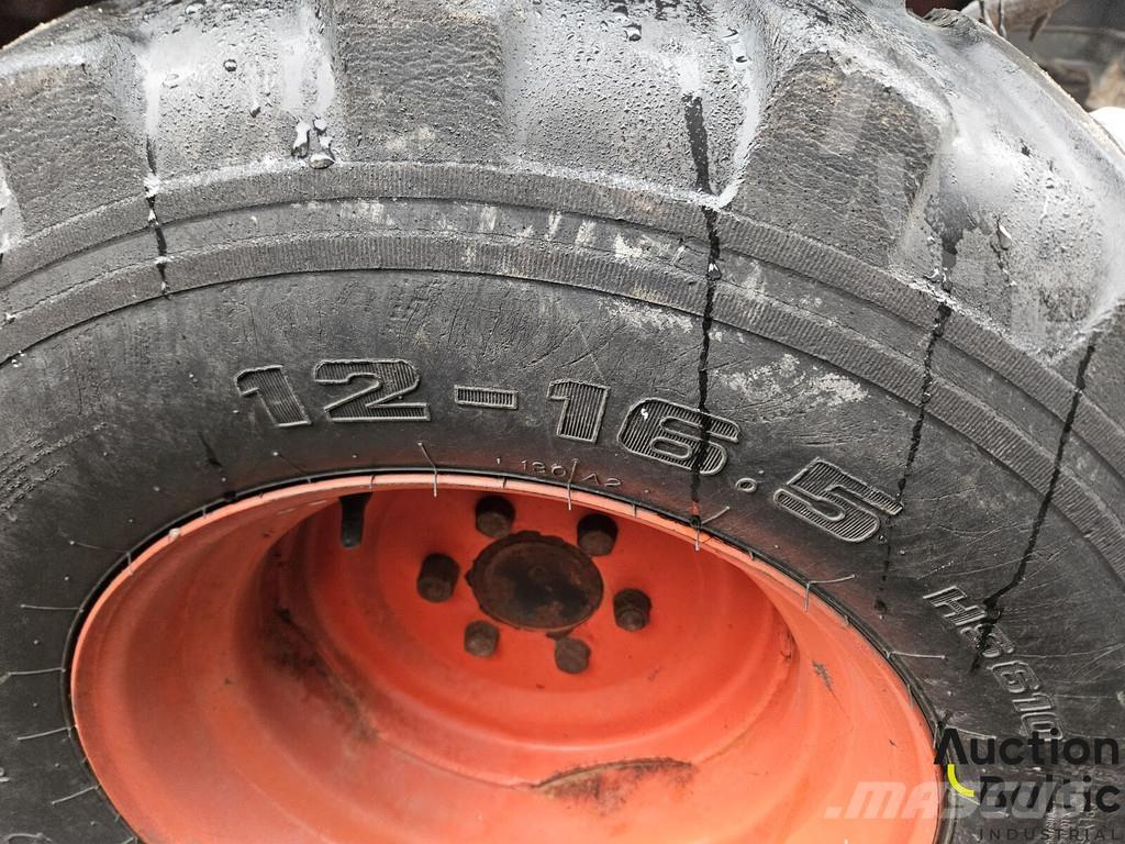 Kioti CK 2810 Трактори