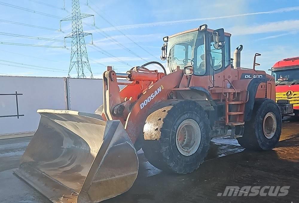 Doosan DL 400 Колесни товарачи