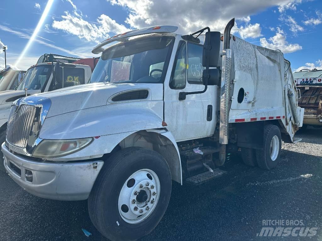 International 4300 Камиони за отпадъци