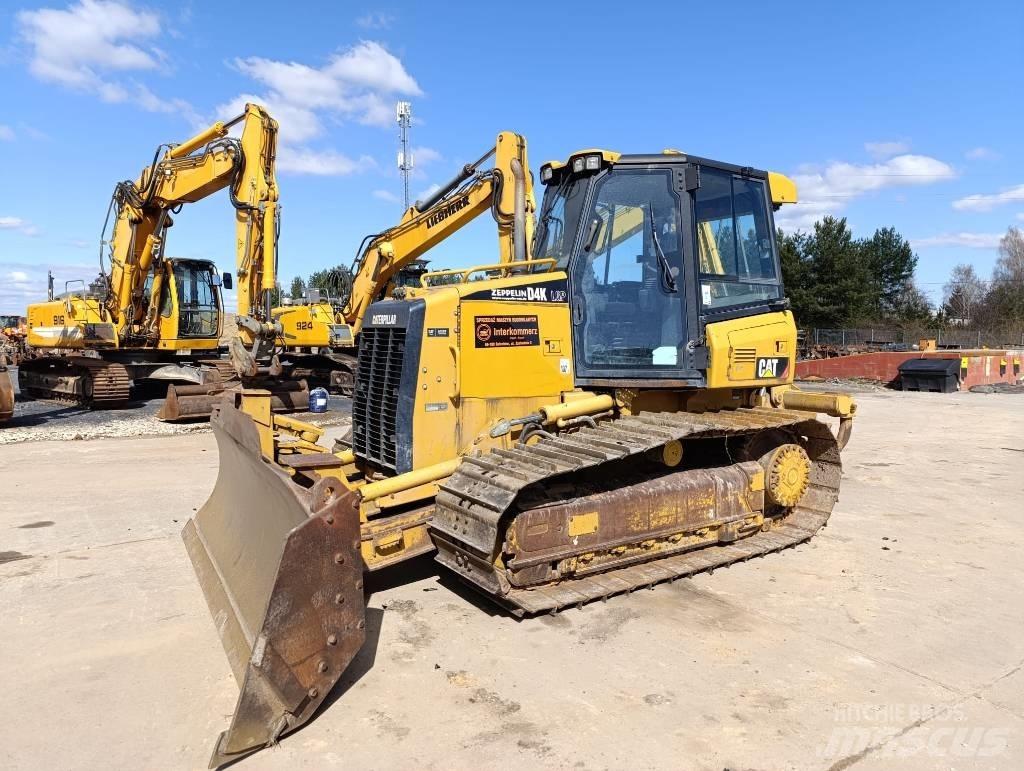 CAT D 4 K Верижни булдозери
