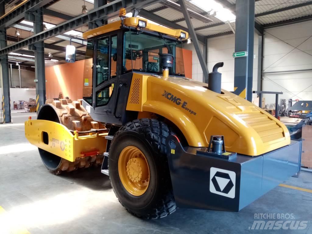 XCMG XS123PD Еднобарабанни ролки
