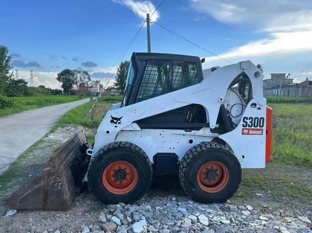 Bobcat S 300 Мини товарачи
