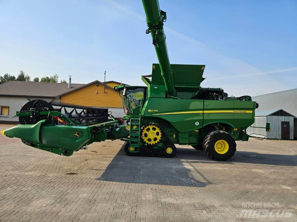 John Deere S790 Комбайни