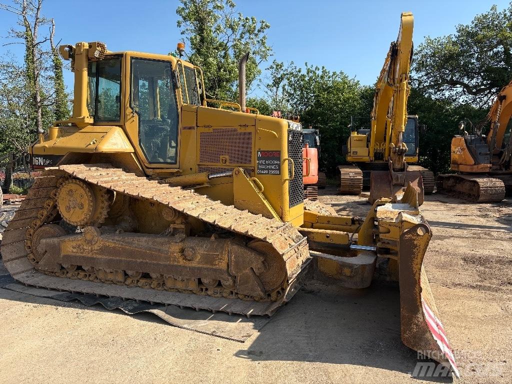 CAT D 6 N LGP Верижни булдозери
