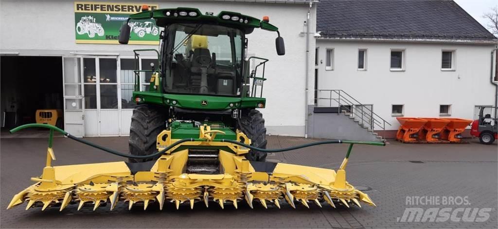 John Deere 8400i Самоходни фуражири