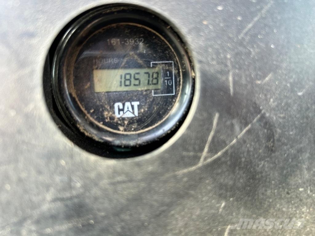 CAT 303.5 C Мини екскаватори < 7 т