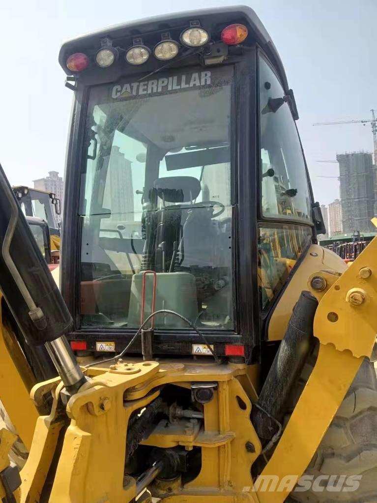 CAT 430F Товарач със заден ексватор