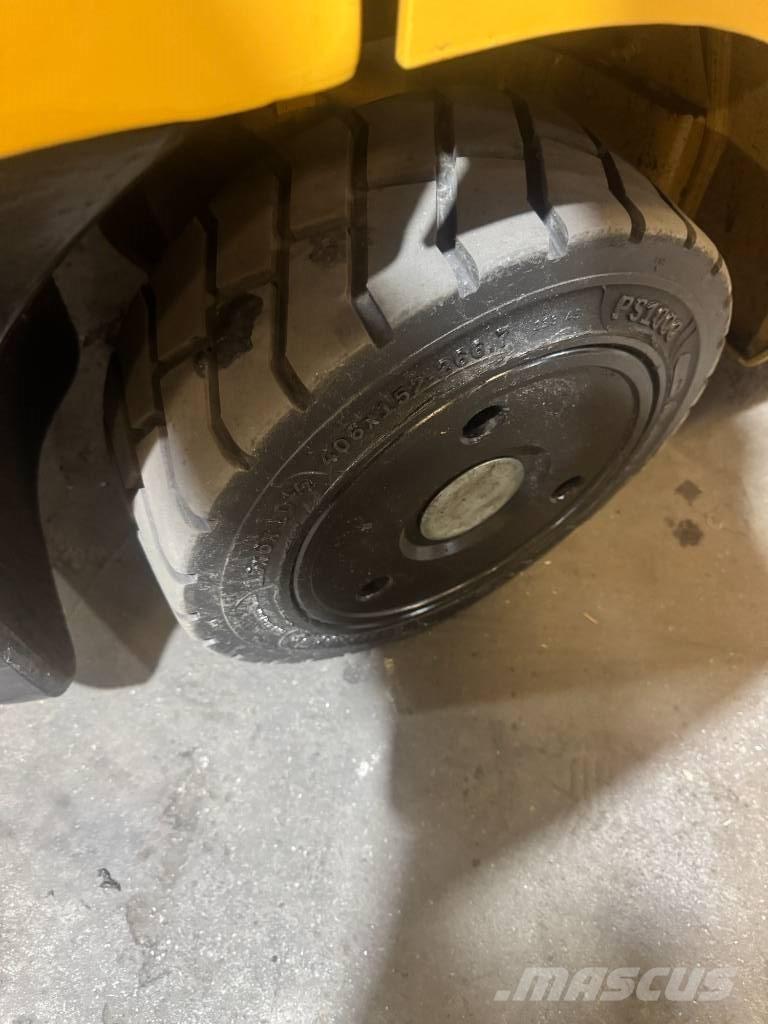 CAT 2C 5000 Вилични кари-повдигачи - други