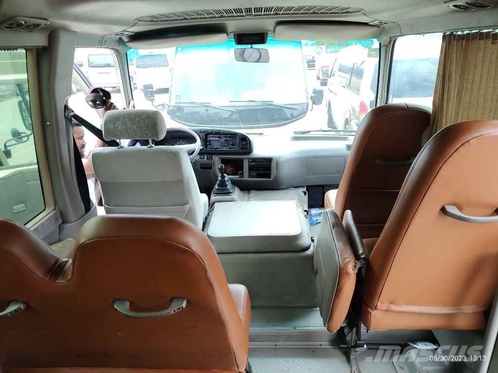 Toyota Coaster Bus Мини бусове