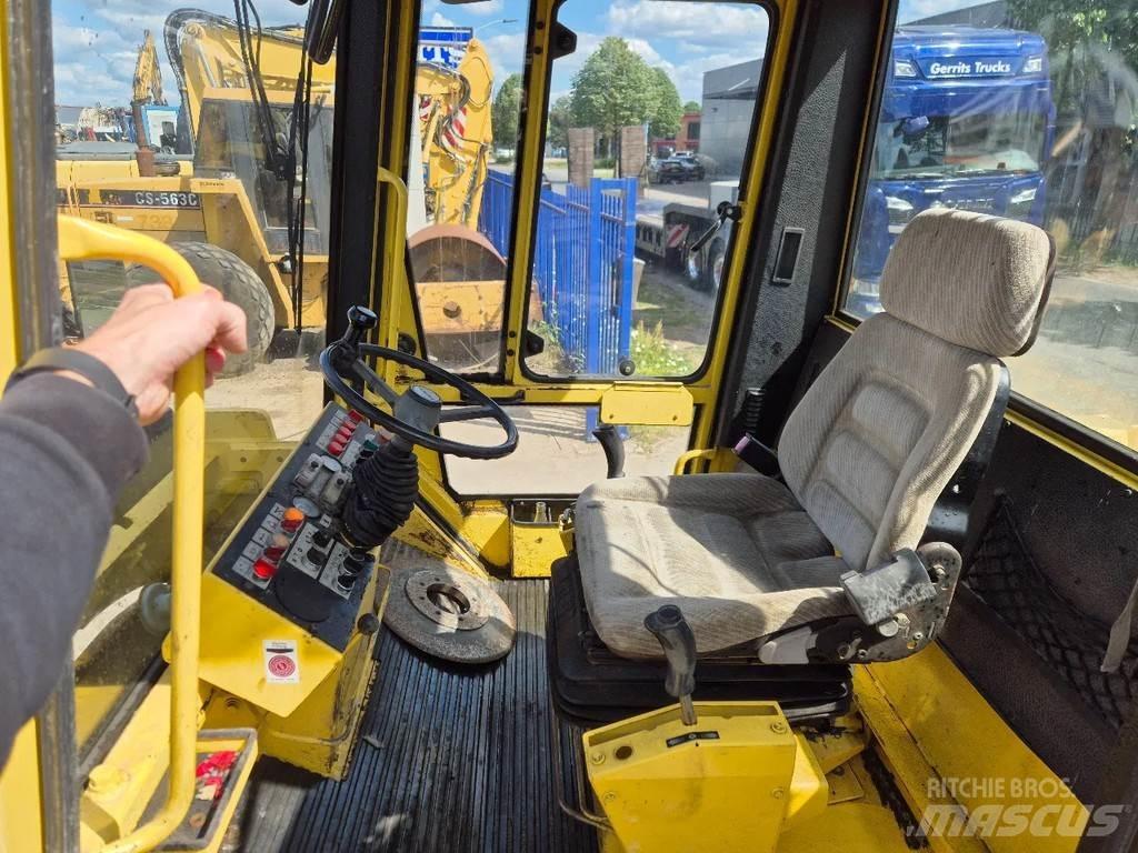 Bomag BW 144 AD-2 Двойни барабанни ролки

