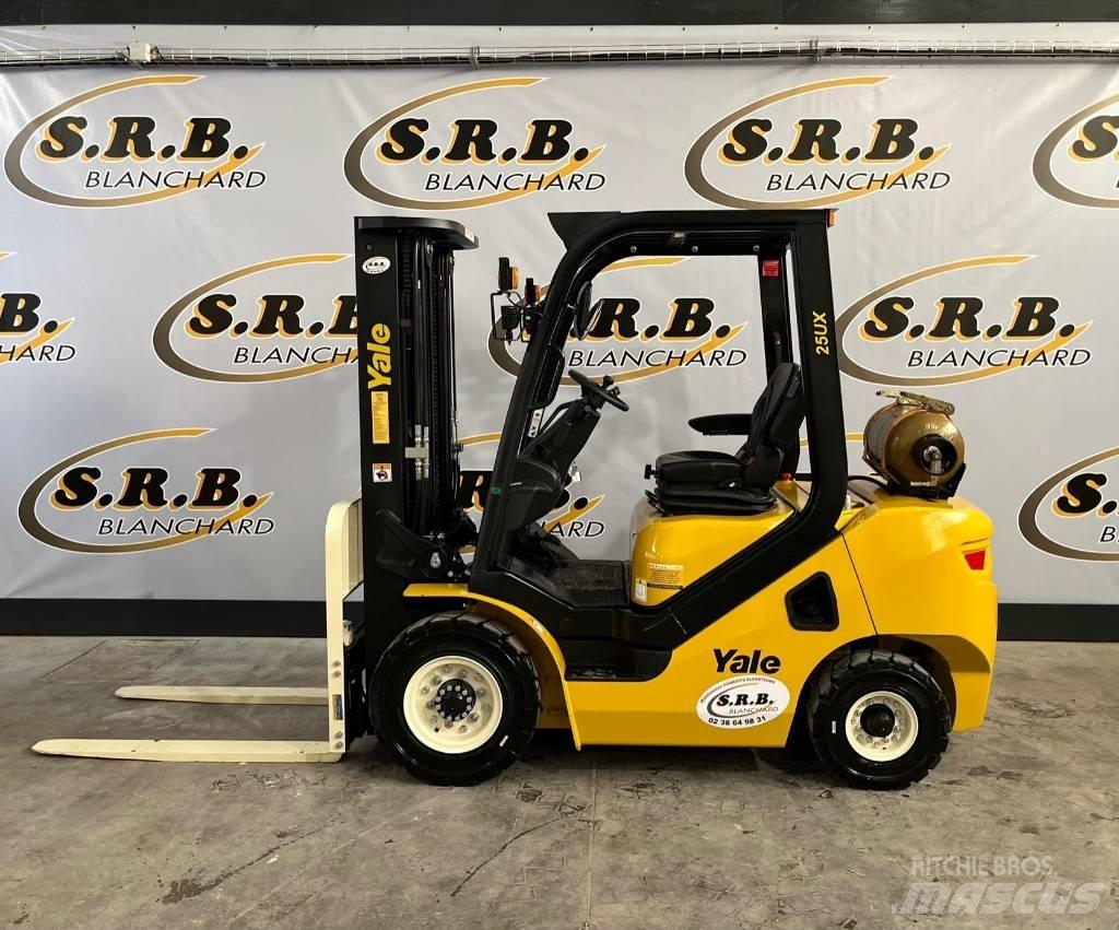 Yale GLP25UX Камиони с АГУ