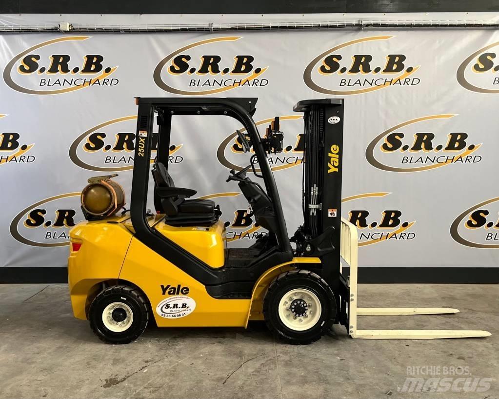 Yale GLP25UX Камиони с АГУ