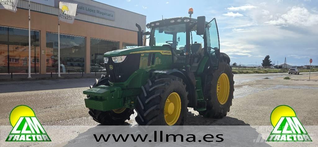 John Deere 6R 215 Трактори