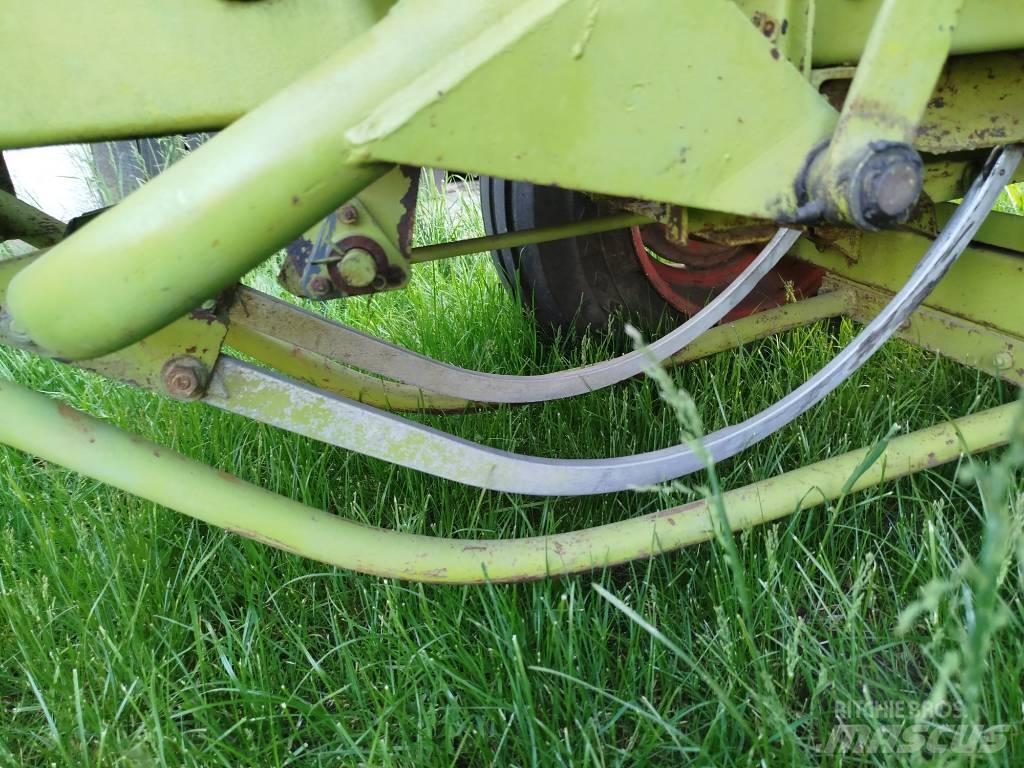 CLAAS Markant 52 Балопреси квадратни
