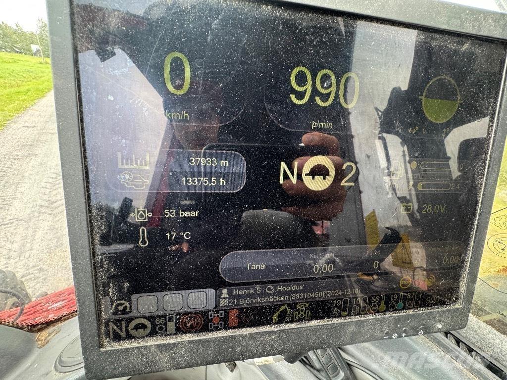 Komatsu 901 Харвестери