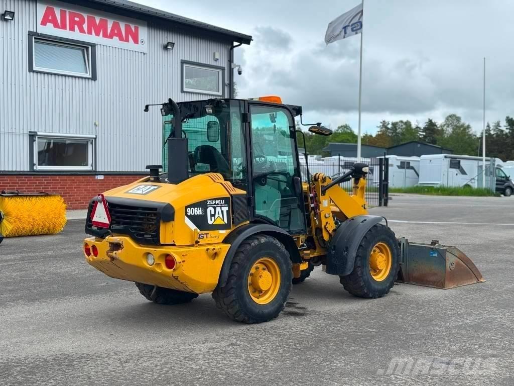 CAT 906 H Колесни товарачи