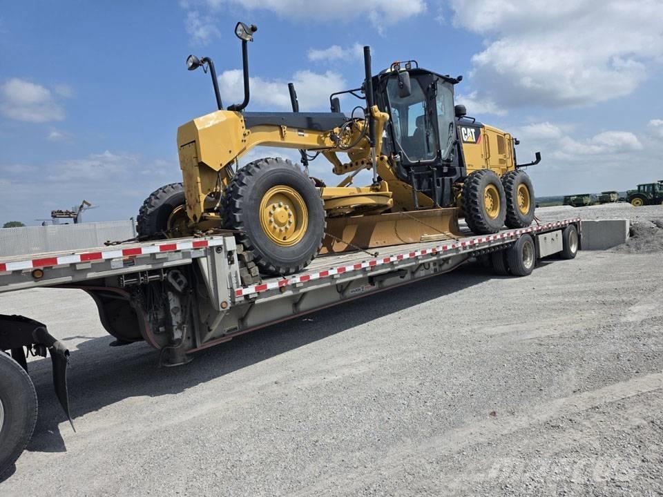 CAT 140 M 2 Грейдери