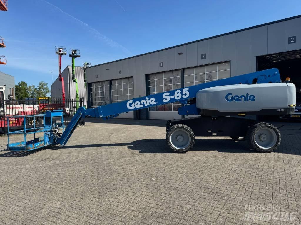 Genie S 65 Телескопични повдигачи
