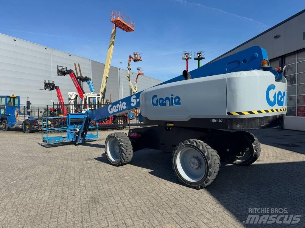 Genie S 65 Телескопични повдигачи
