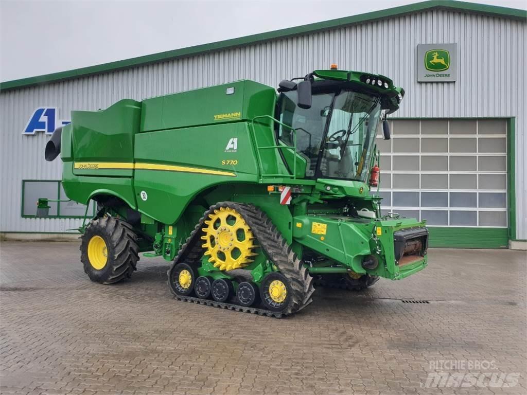 John Deere S770 Комбайни