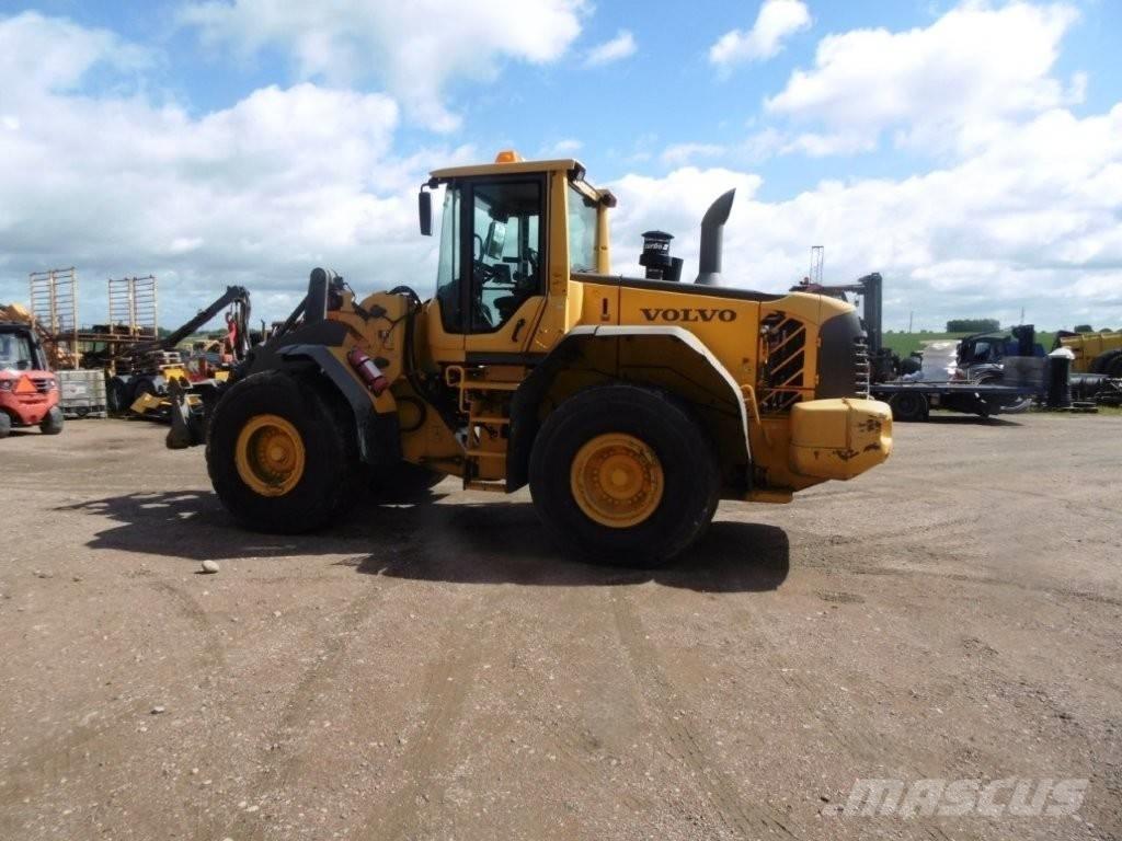 Volvo L 120 F Колесни товарачи