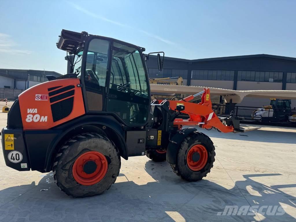 Komatsu WA 80 M-8 Колесни товарачи