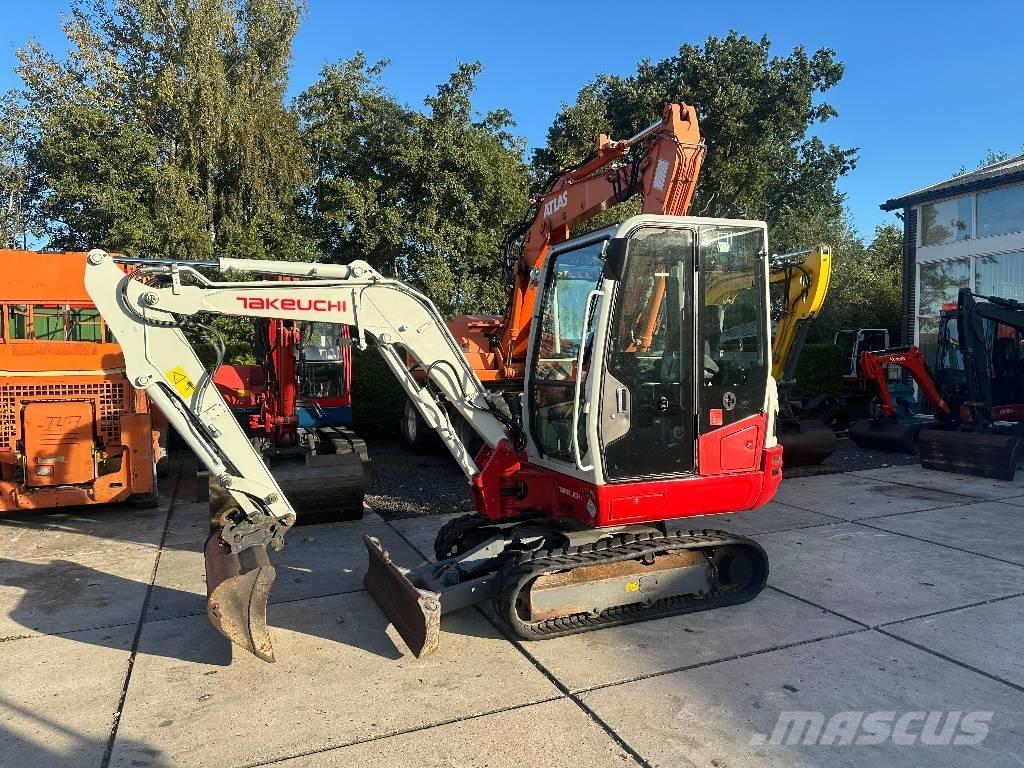 Takeuchi TB 230 Мини екскаватори < 7 т