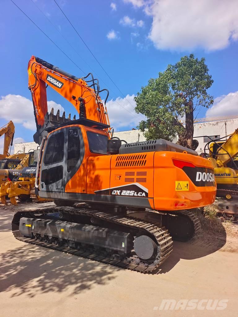 Doosan DX 225 LCA Верижен екскаватор