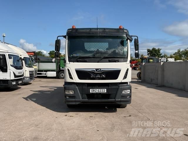 MAN TGM 18.250 Камиони със скипов подемник