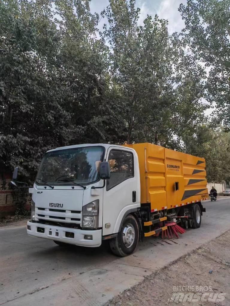 Isuzu ELF Камиони за почистване