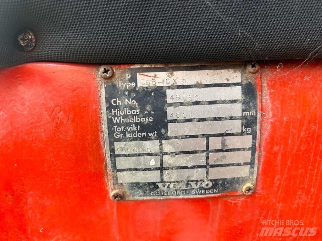 Volvo F 88 Самосвал