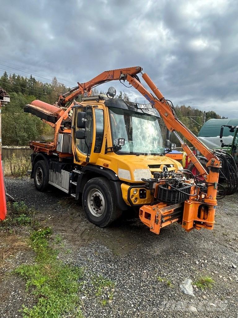 Unimog U427 Общински/универсални превозни средства
