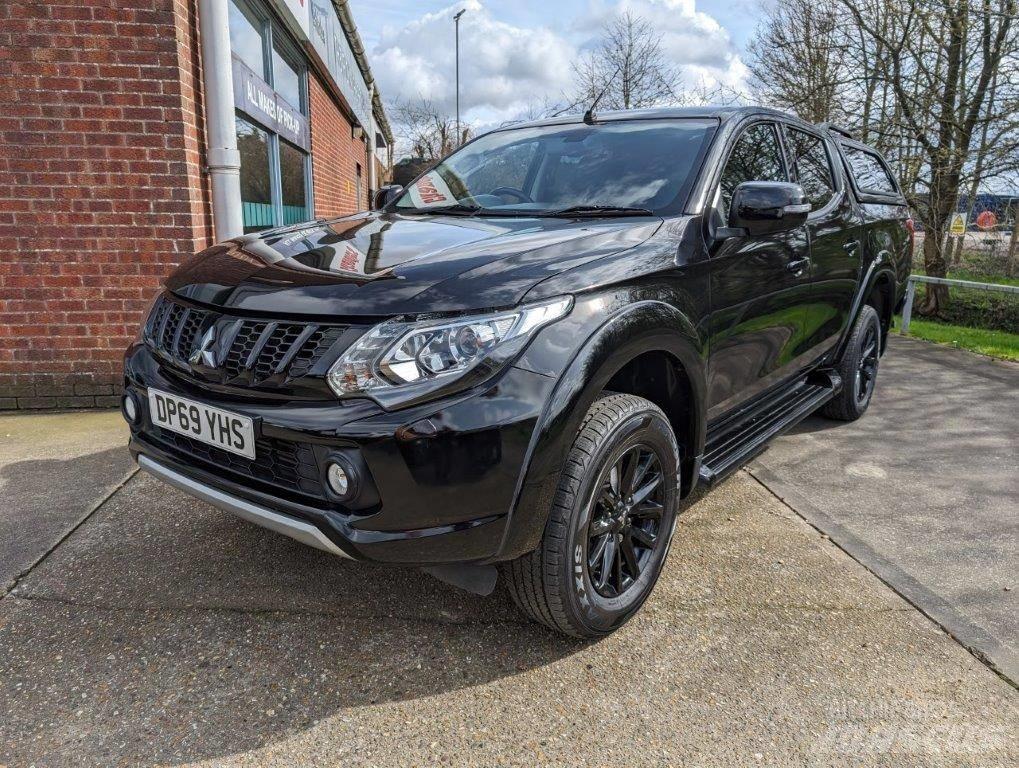 Mitsubishi L 200 Пикапи