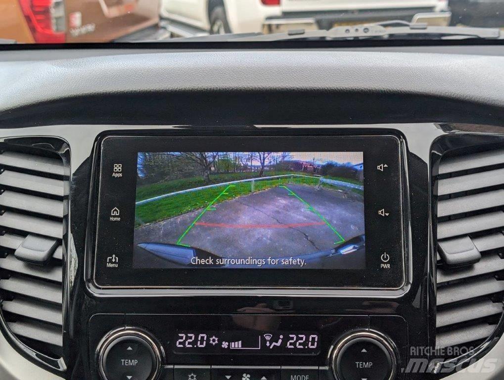 Mitsubishi L 200 Пикапи