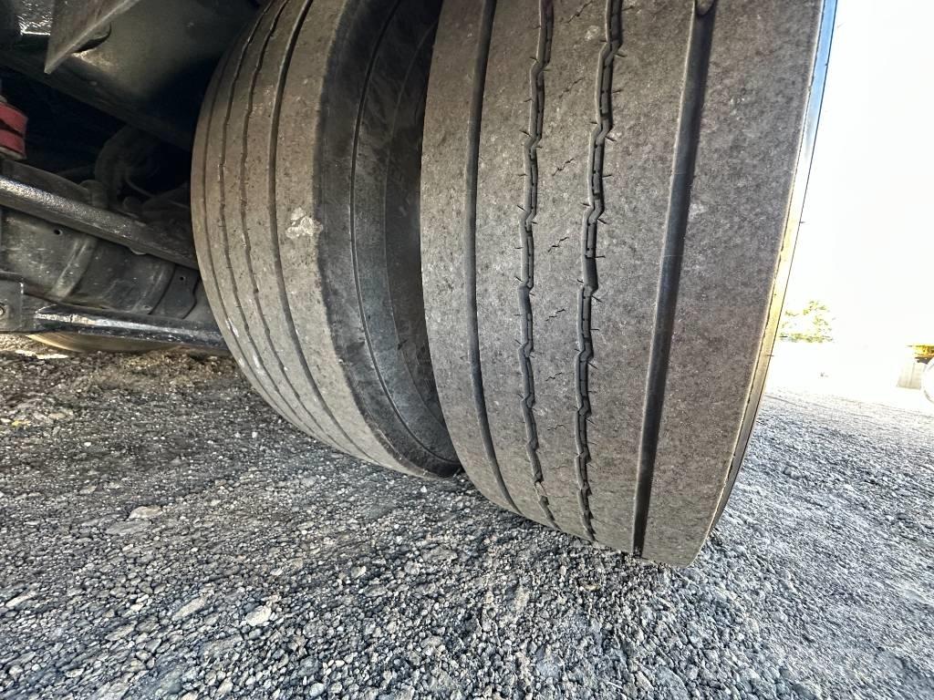 Freightliner M2 Линейки