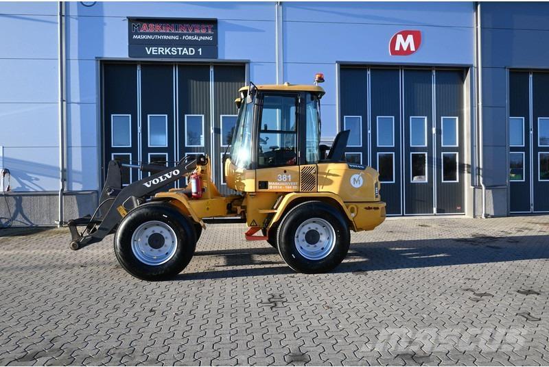 Volvo L30G Колесни товарачи