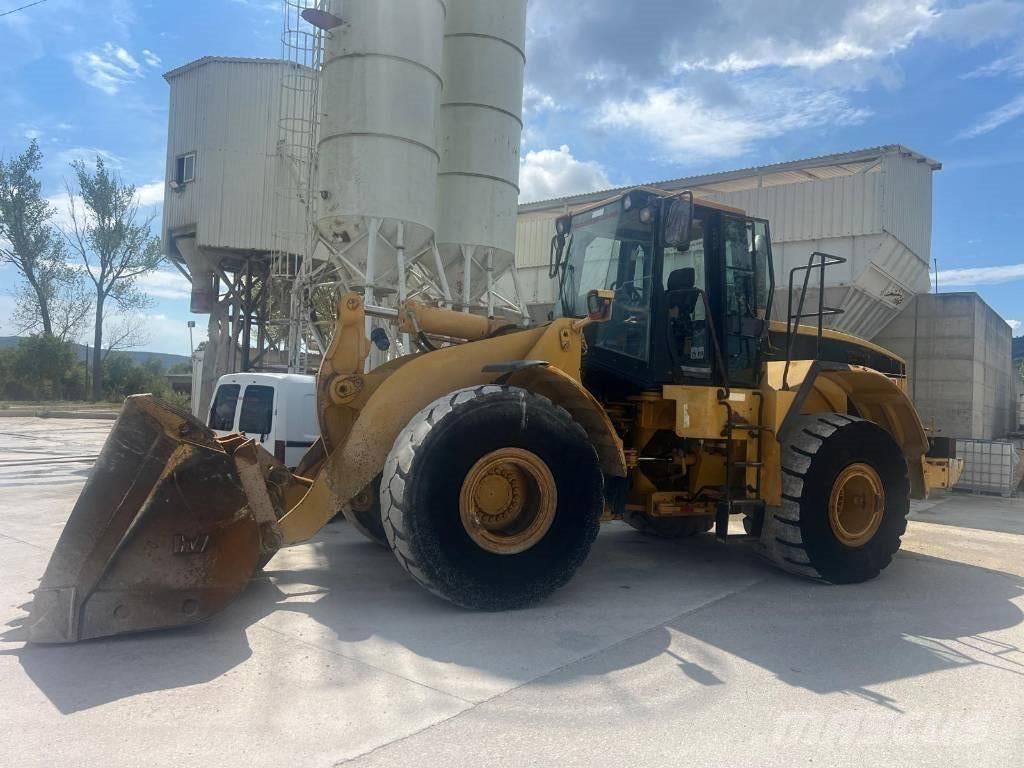 CAT 966 G Колесни товарачи