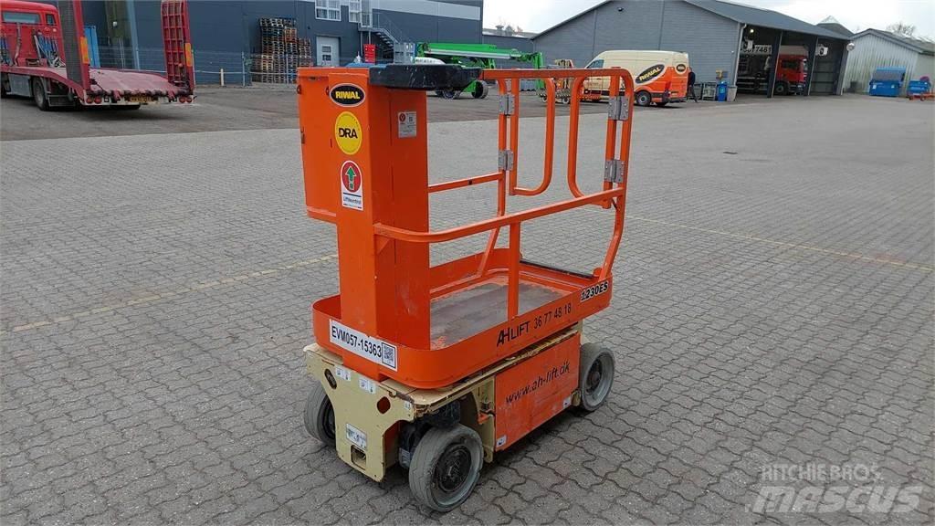 JLG 1230ES Други вишки и платформи