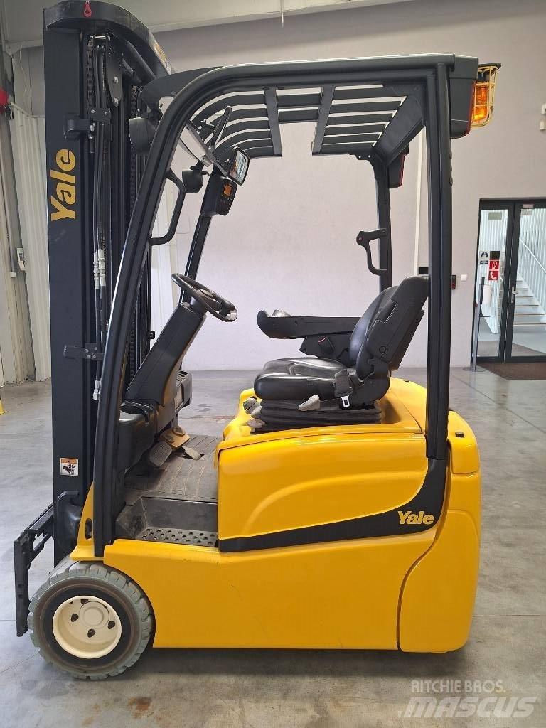 Yale ERP16VT Електрически вилични кари-повдигачи