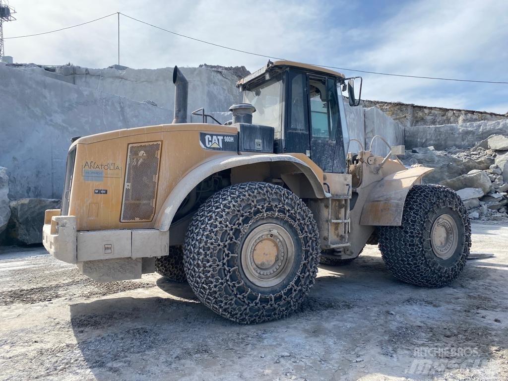 CAT 980 H Колесни товарачи