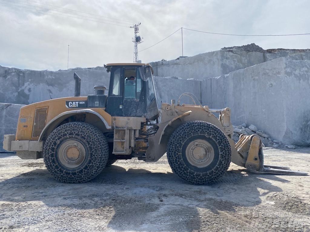 CAT 980 H Колесни товарачи